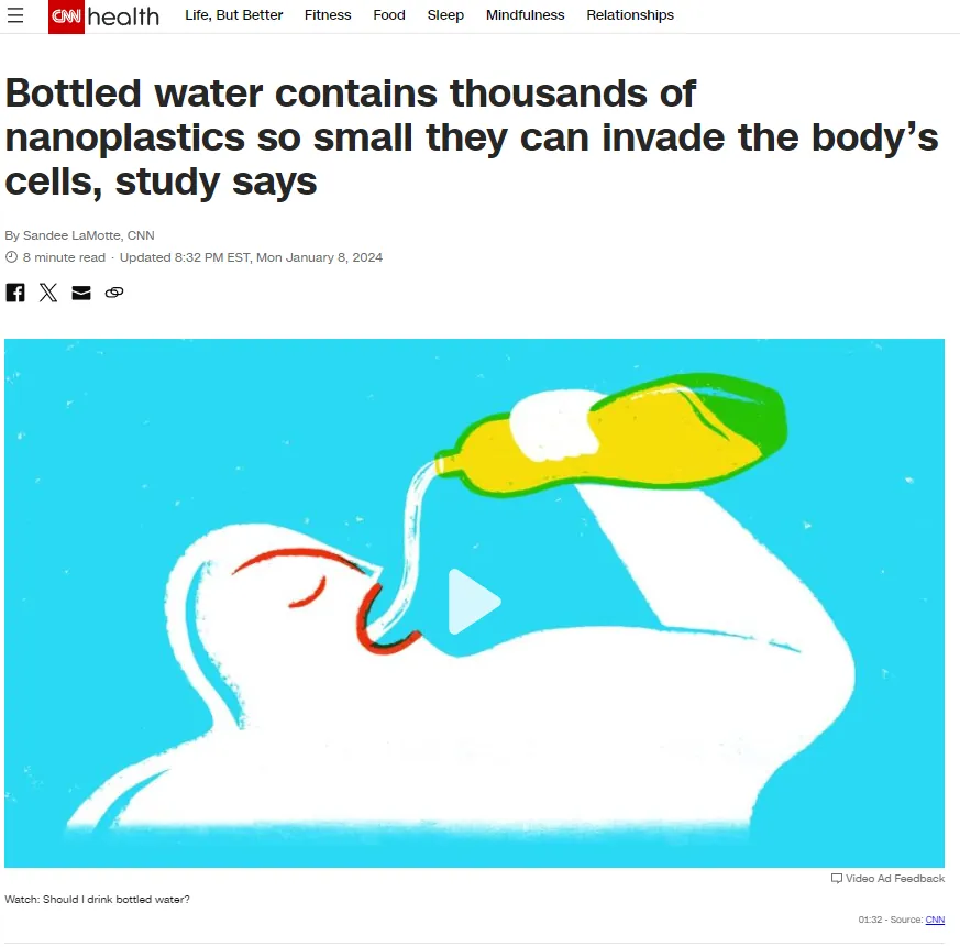 Captura de la noticia: El agua embotellada contiene miles de nanoplásticos tan pequeños que pueden invadir las células del cuerpo, según un estudio