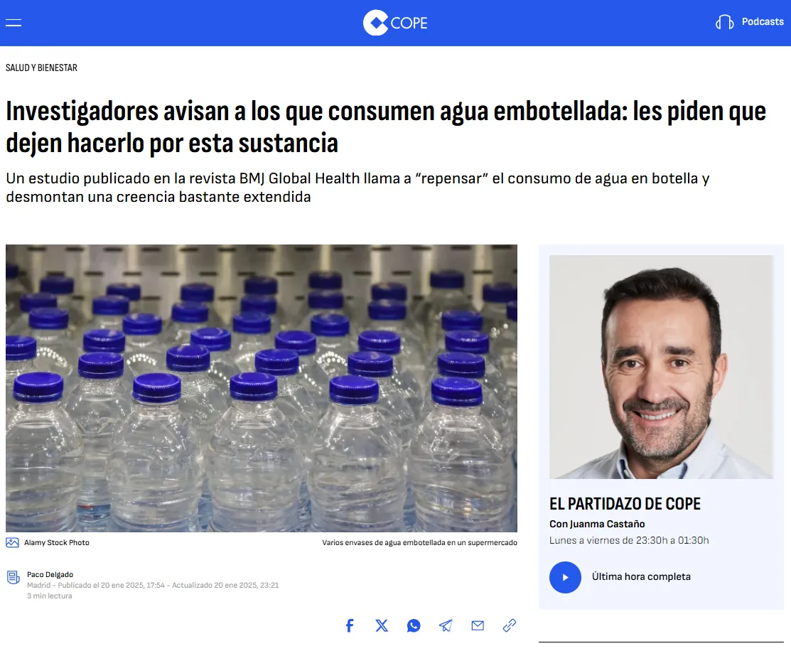 Captura de la noticia: Investigadores avisan a los que consumen agua embotellada: les piden que dejen hacerlo por esta sustancia